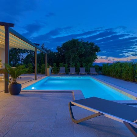Holiday Home Elegant Vrh  Exterior foto