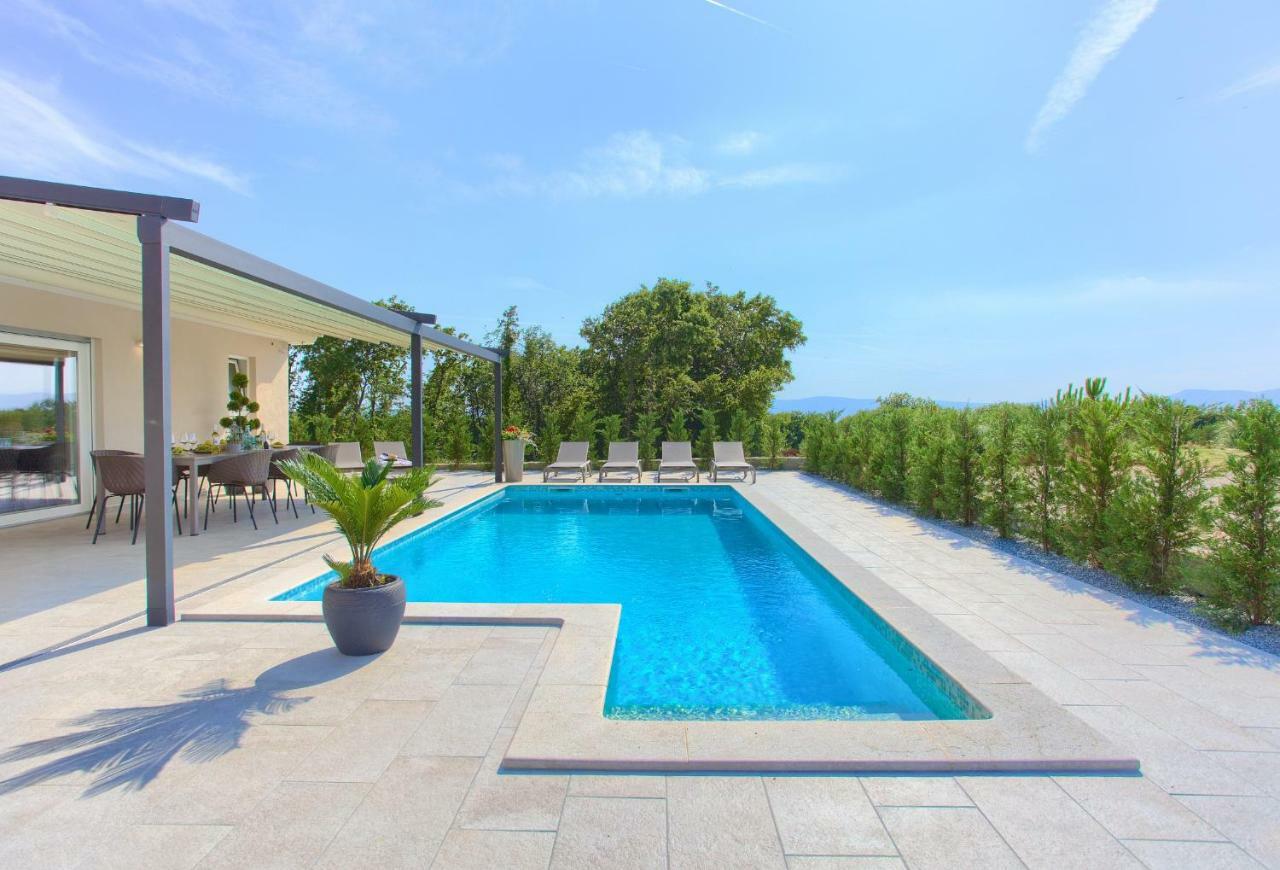 Holiday Home Elegant Vrh  Exterior foto